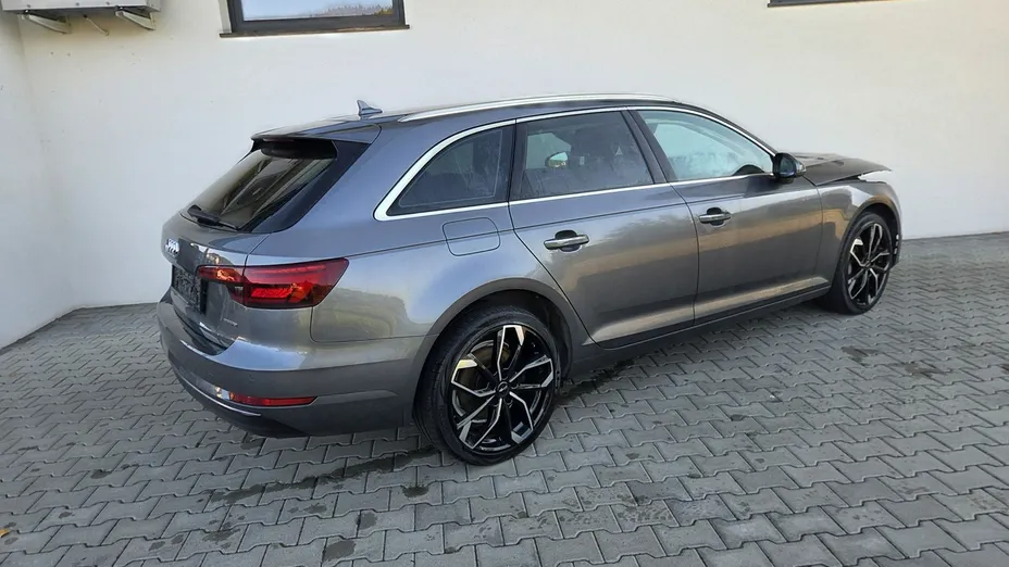 AUDI A4 Avant -