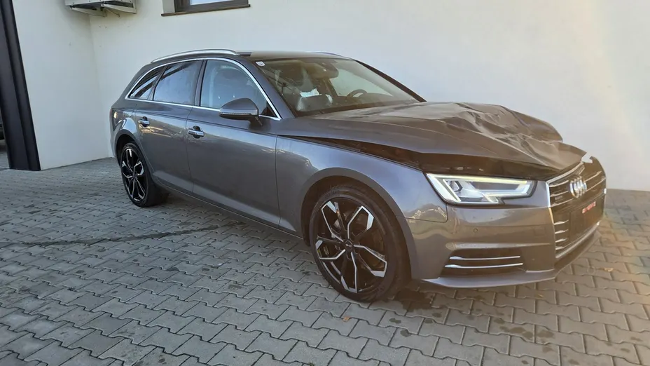 AUDI A4 Avant -