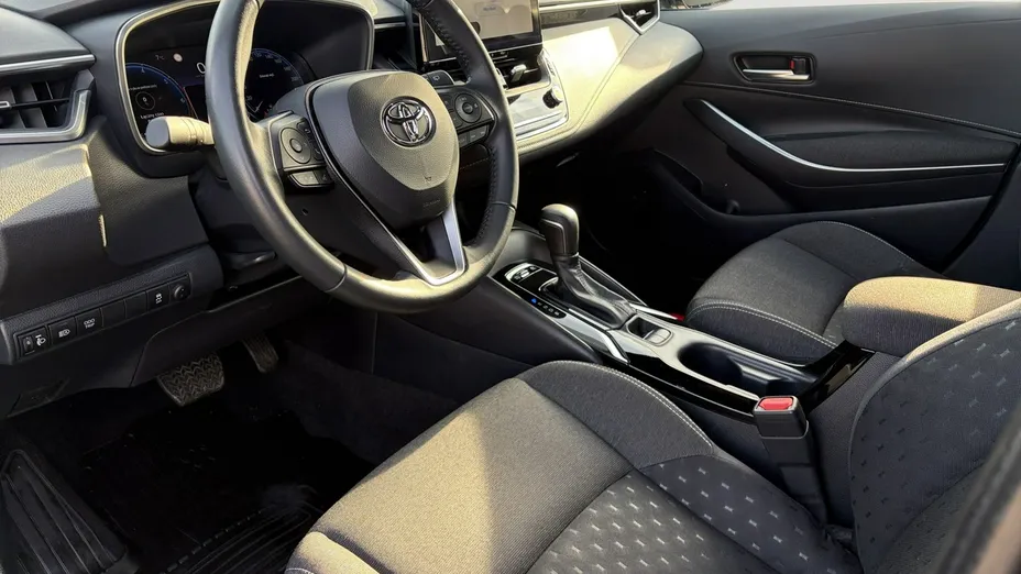 TOYOTA Corolla -