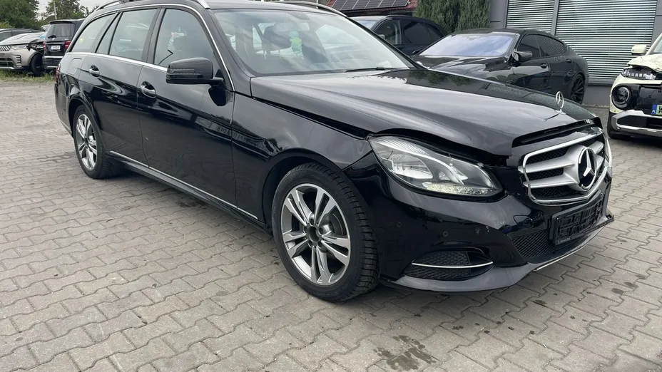 MERCEDES-BENZ E Klasa -