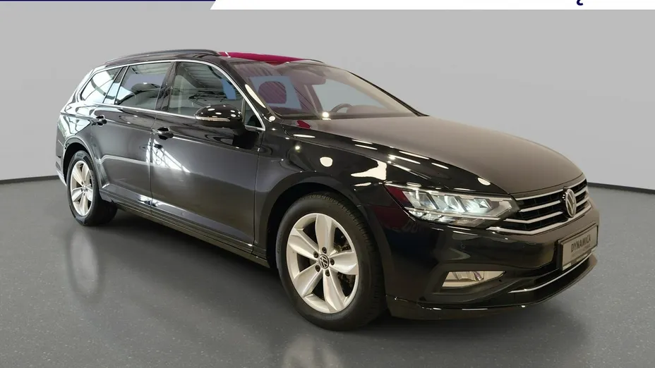 VOLKSWAGEN Passat -