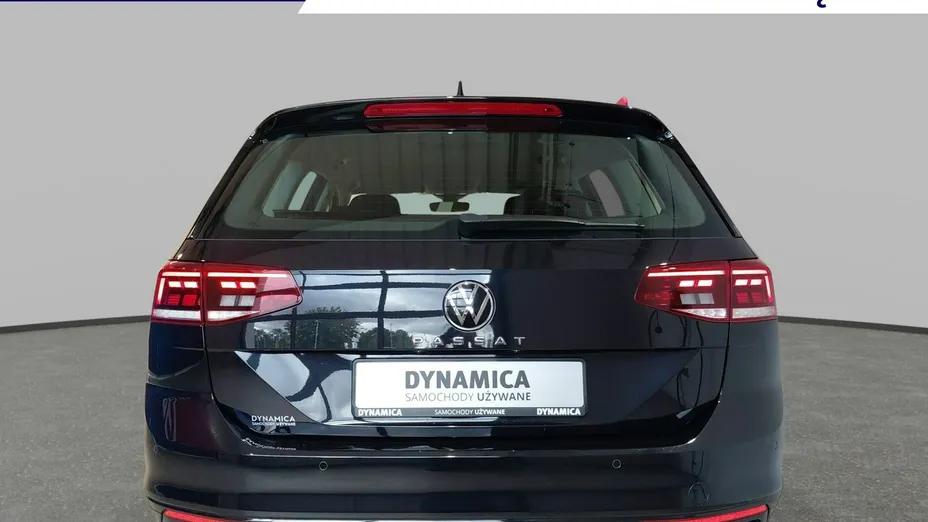 VOLKSWAGEN Passat -