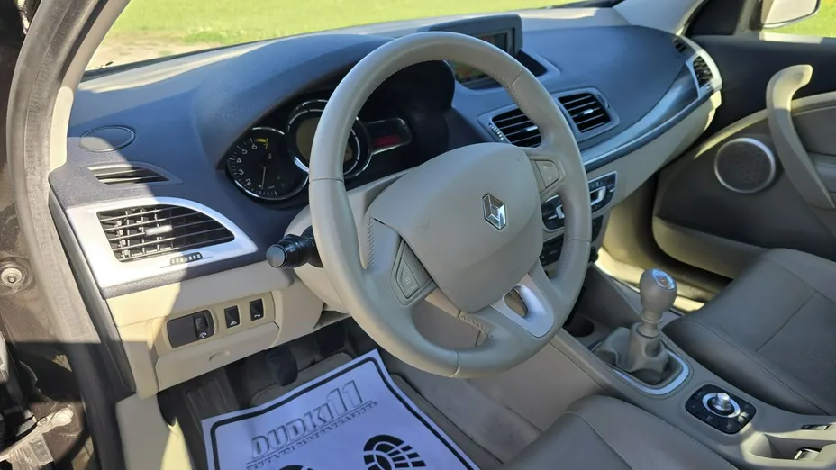 RENAULT Megane -
