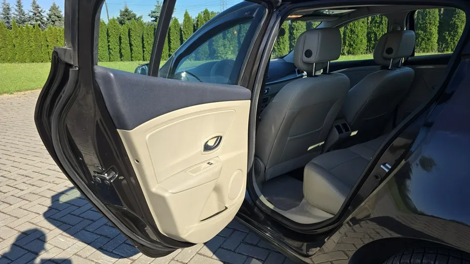 RENAULT Megane -