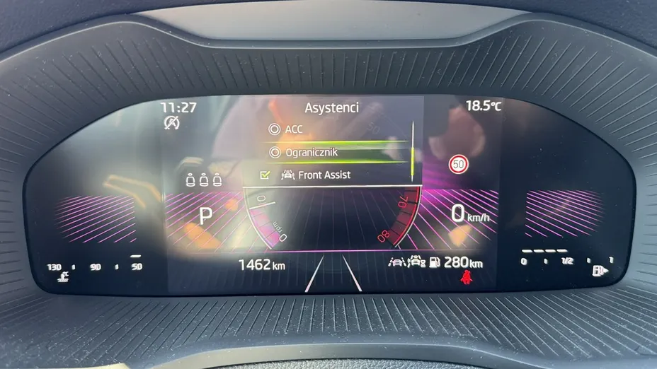 SKODA Karoq -