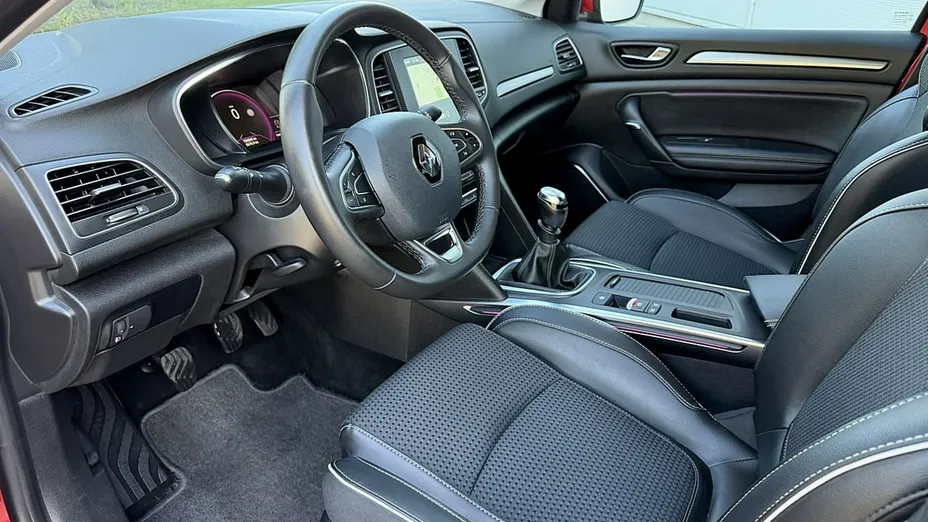 RENAULT Megane -