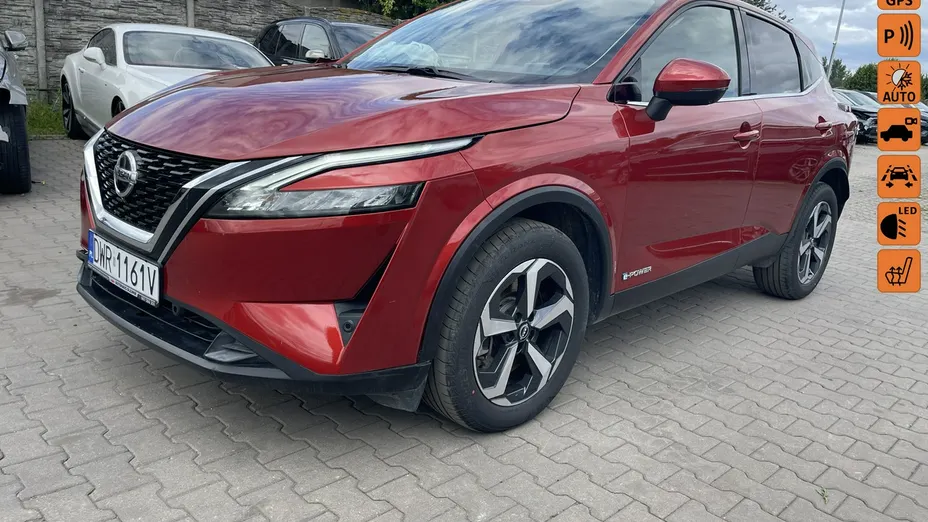 NISSAN Qashqai -