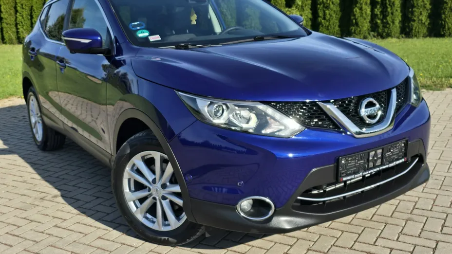 NISSAN Qashqai -