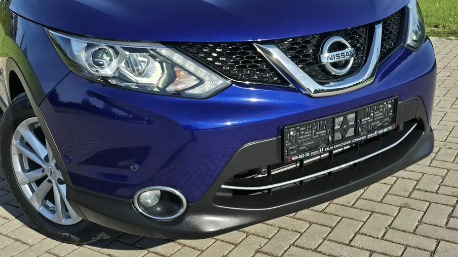NISSAN Qashqai -