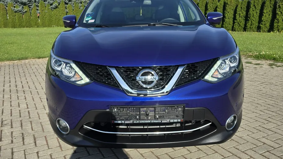 NISSAN Qashqai -
