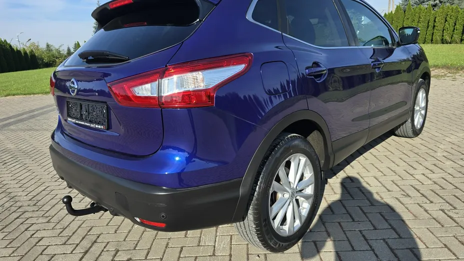 NISSAN Qashqai -