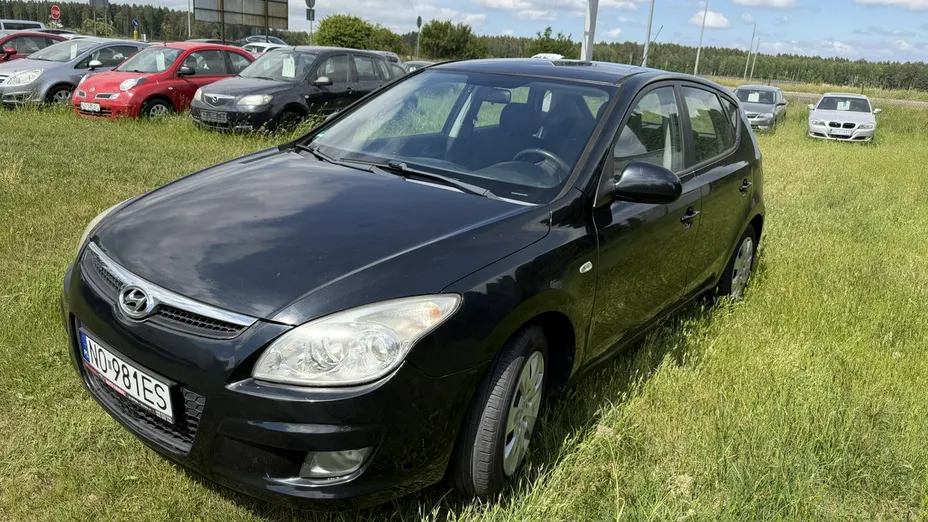 HYUNDAI i30 -