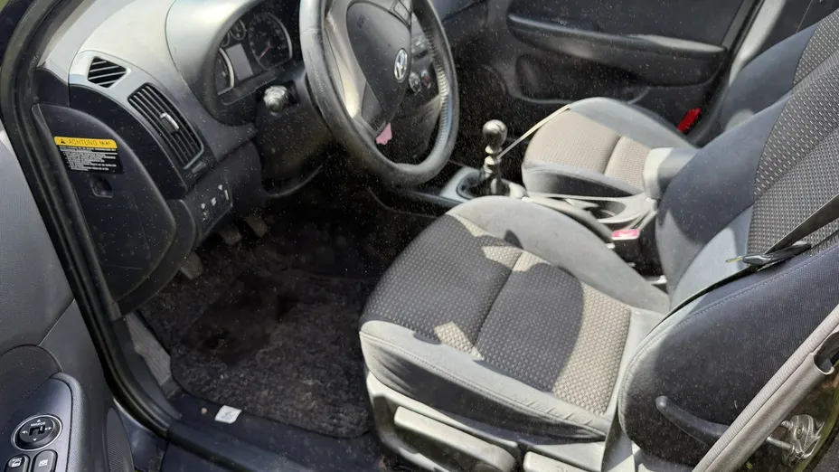 HYUNDAI i30 -