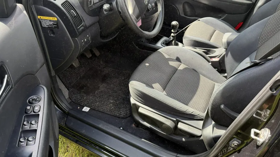 HYUNDAI i30 -