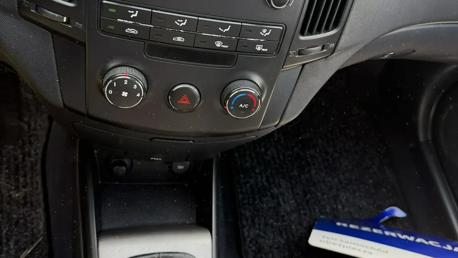 HYUNDAI i30 -