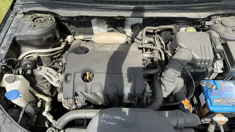 HYUNDAI i30 -