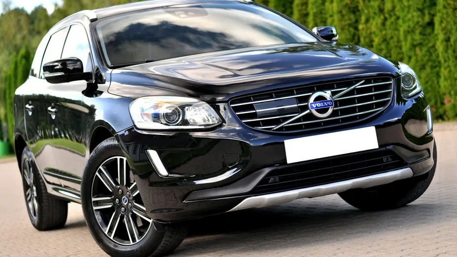 VOLVO XC60 -