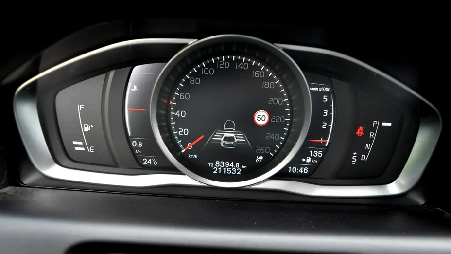 VOLVO XC60 -