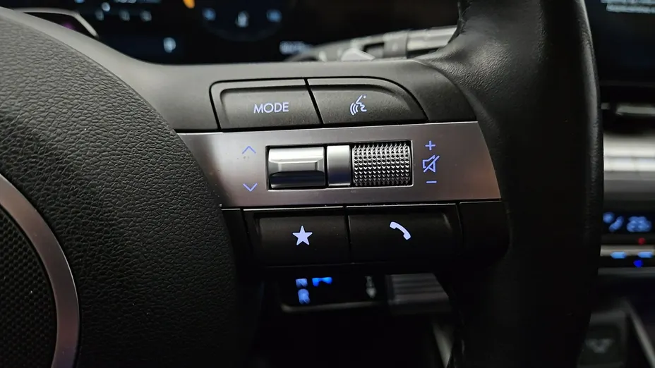 HYUNDAI Kona -