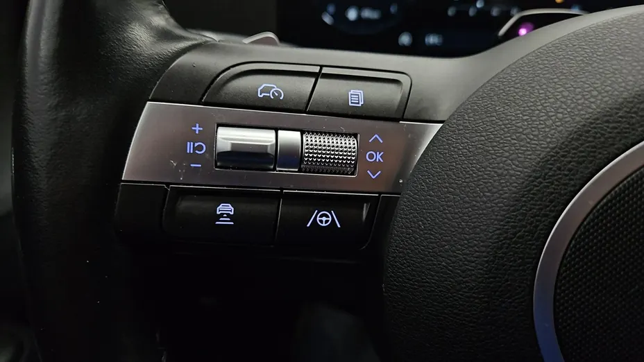 HYUNDAI Kona -