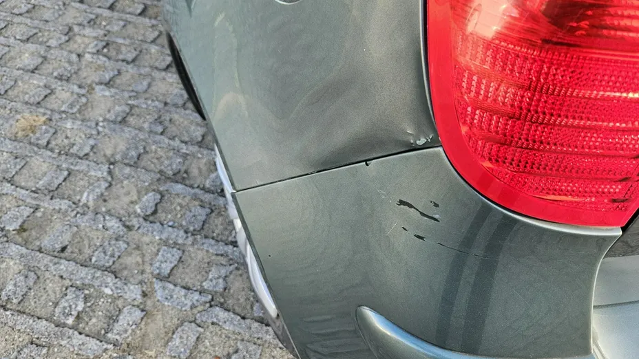 MITSUBISHI Colt -