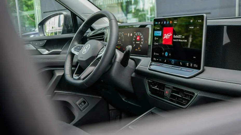 VOLKSWAGEN Tiguan -