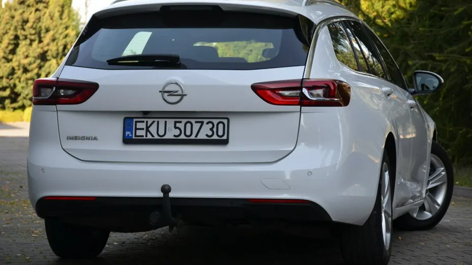 OPEL Insignia -