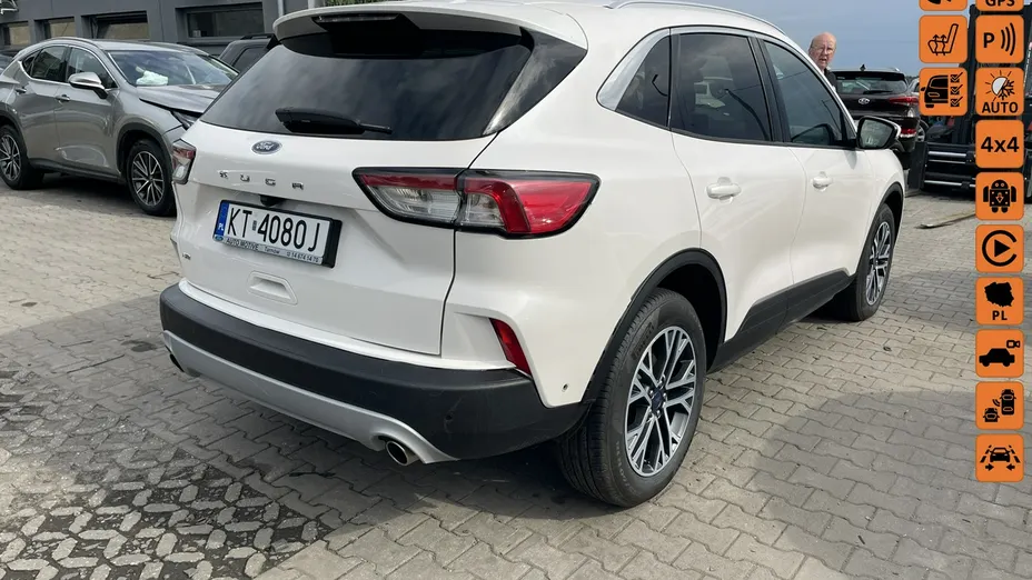 FORD Kuga -
