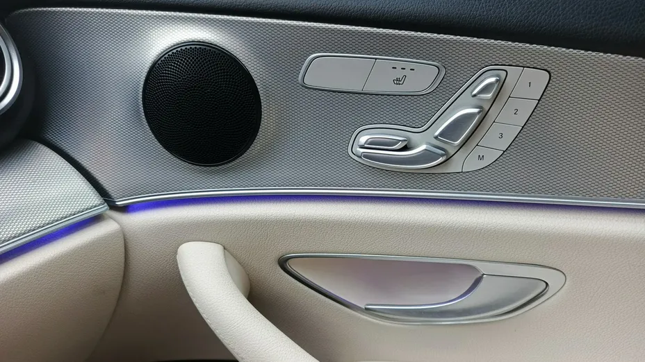 MERCEDES-BENZ E Klasa -