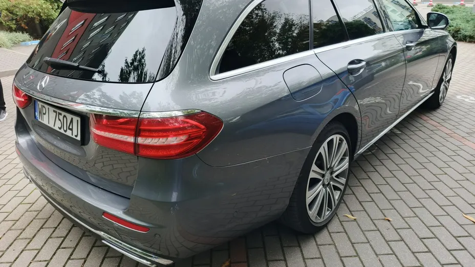 MERCEDES-BENZ E Klasa -
