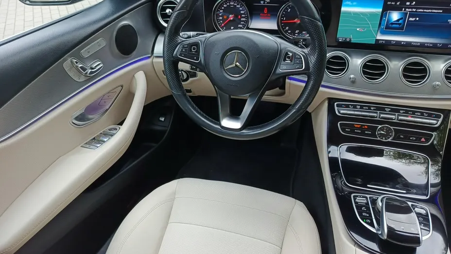 MERCEDES-BENZ E Klasa -