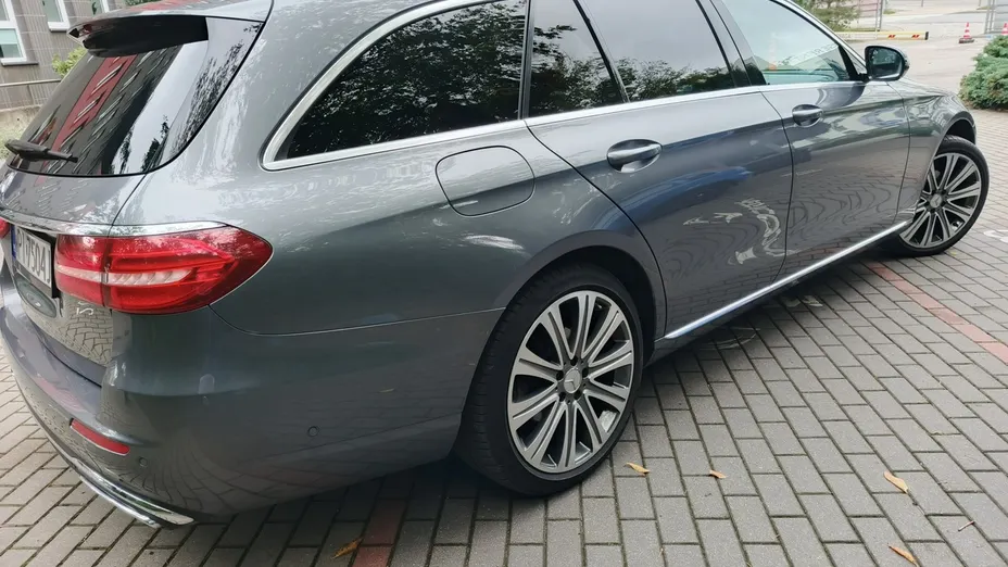 MERCEDES-BENZ E Klasa -