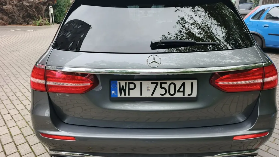 MERCEDES-BENZ E Klasa -