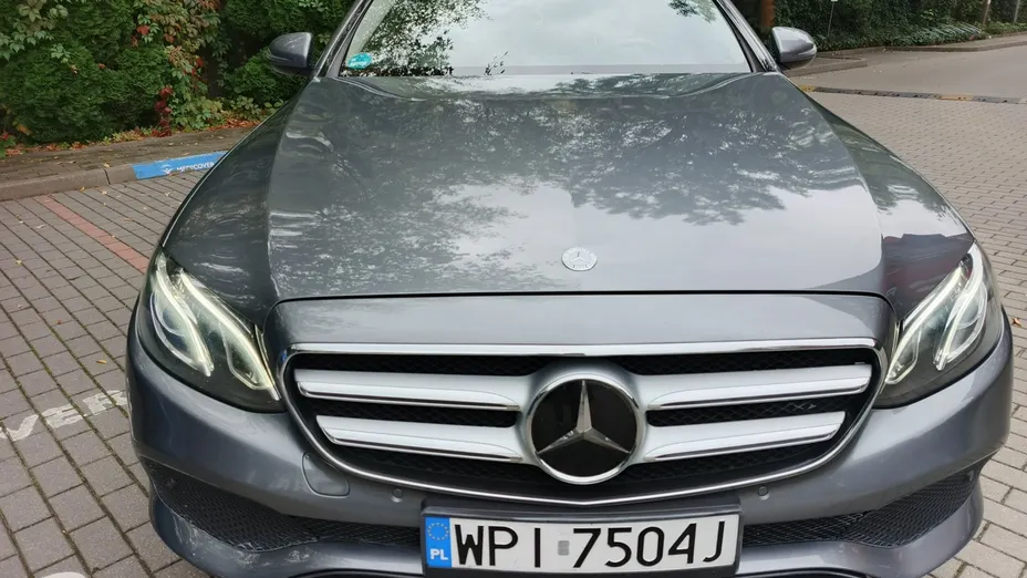 MERCEDES-BENZ E Klasa -