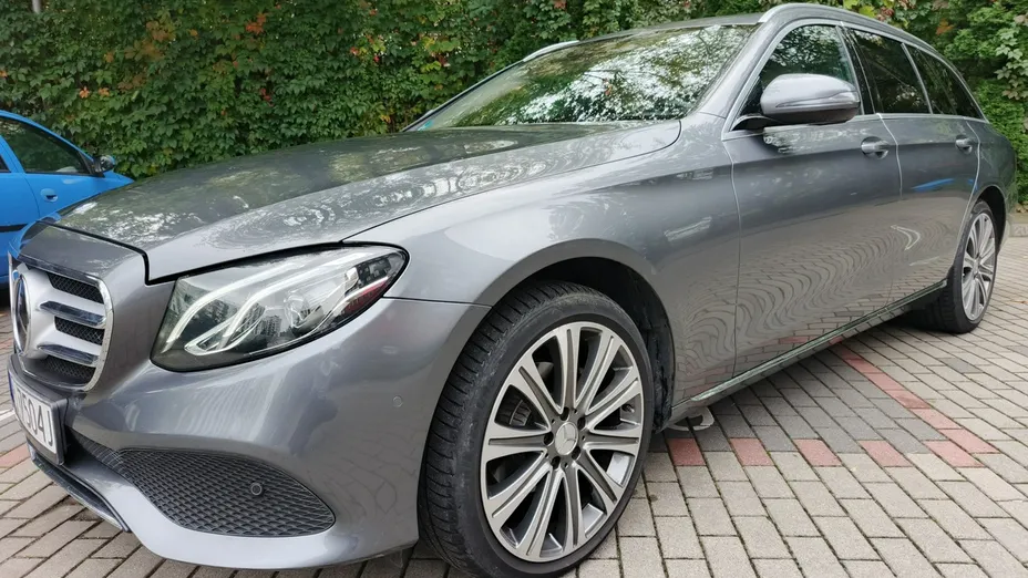 MERCEDES-BENZ E Klasa -