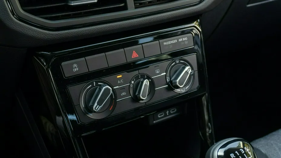 VOLKSWAGEN T-Cross -