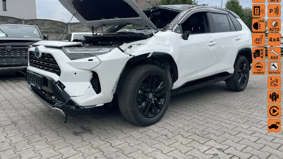 TOYOTA RAV4 -