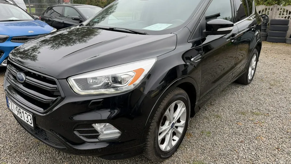 FORD Kuga -