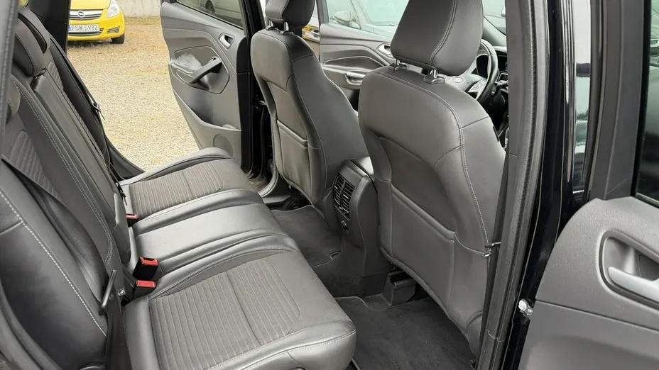 FORD Kuga -