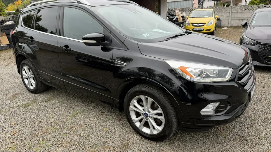 FORD Kuga -