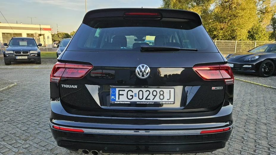 VOLKSWAGEN Tiguan -