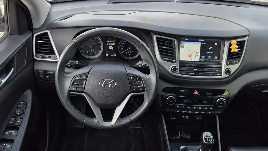 HYUNDAI Tucson -
