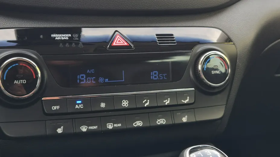 HYUNDAI Tucson -