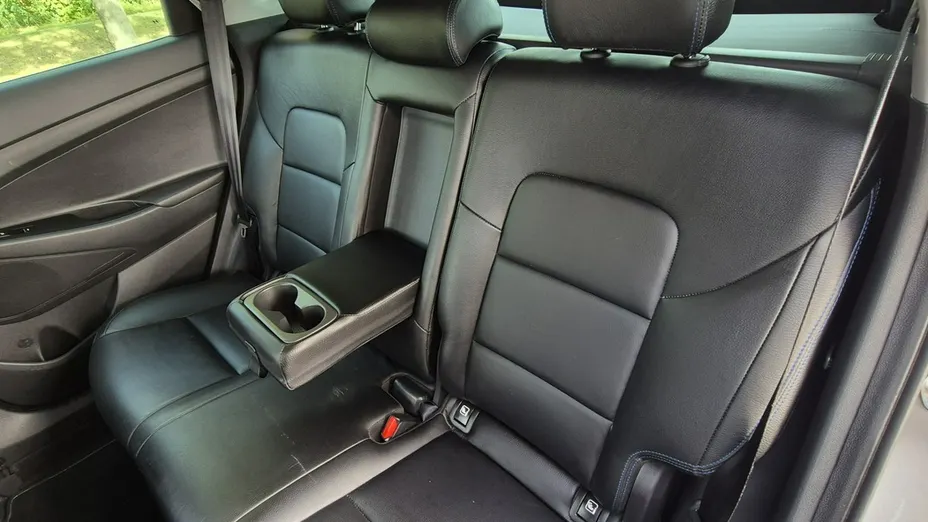 HYUNDAI Tucson -