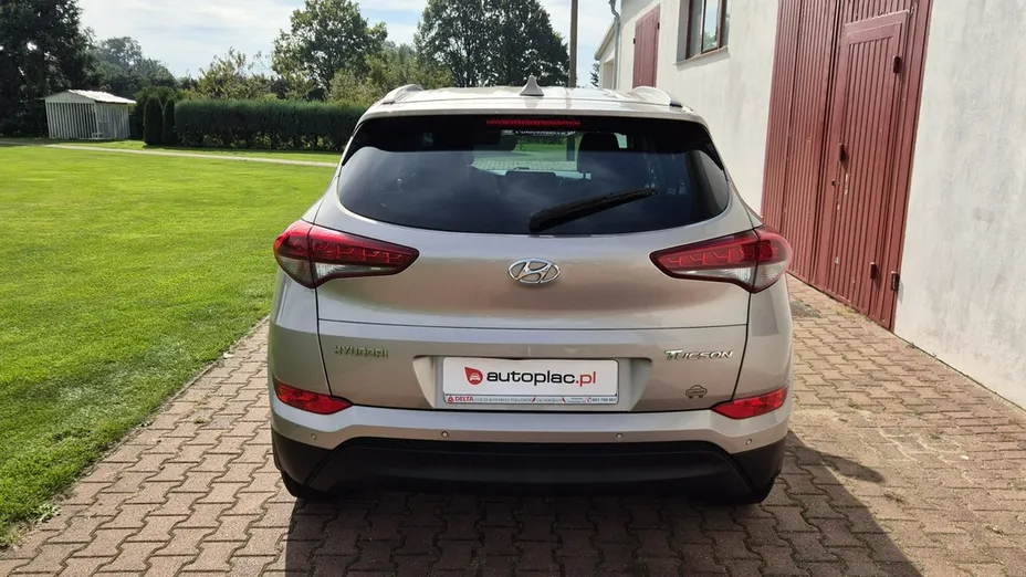 HYUNDAI Tucson -