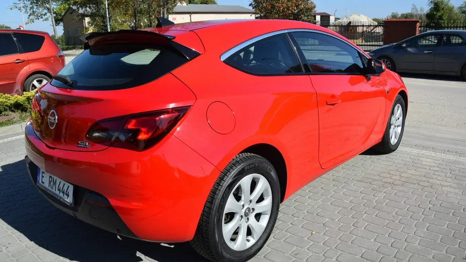 OPEL Astra -