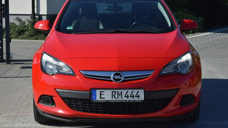 OPEL Astra -