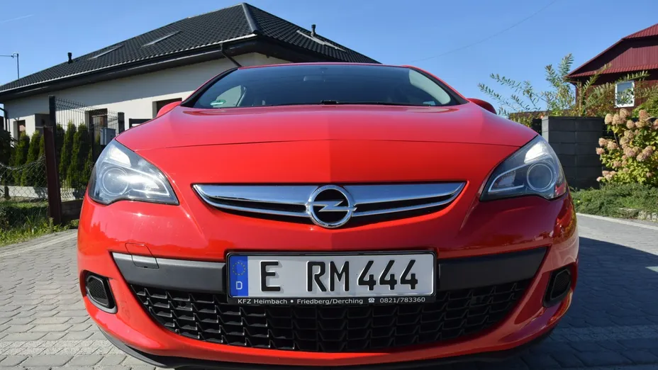 OPEL Astra -
