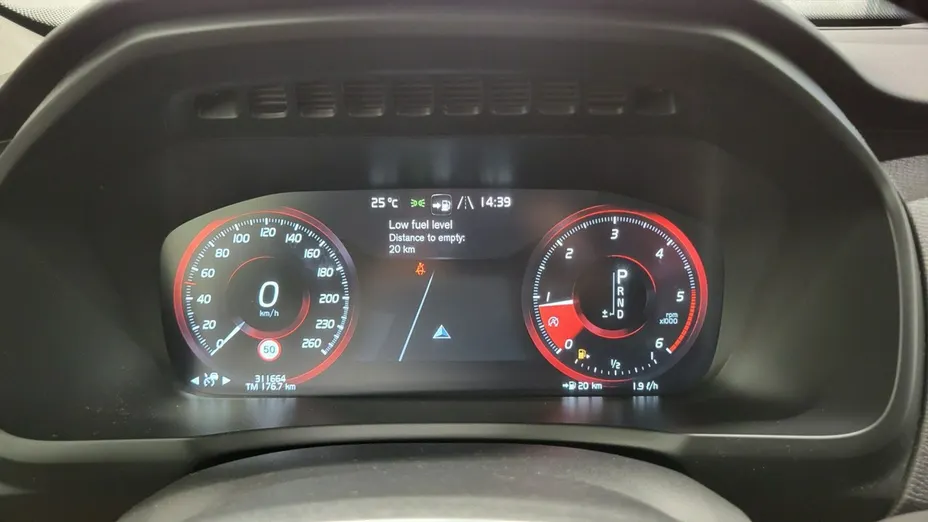 VOLVO XC90 -