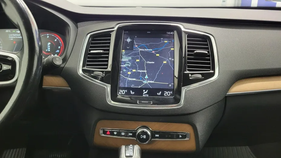 VOLVO XC90 -
